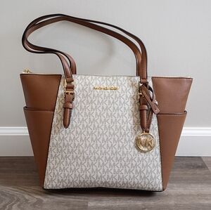 NWT Michael Kors Charlotte Large Monogram Logo and Leather Top-Zip Tote Bag